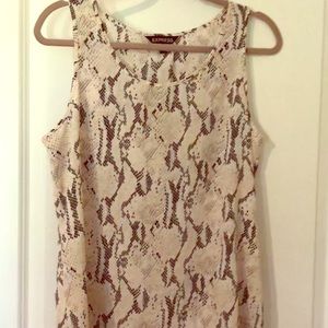 NWOT Python print Express split bank tank.